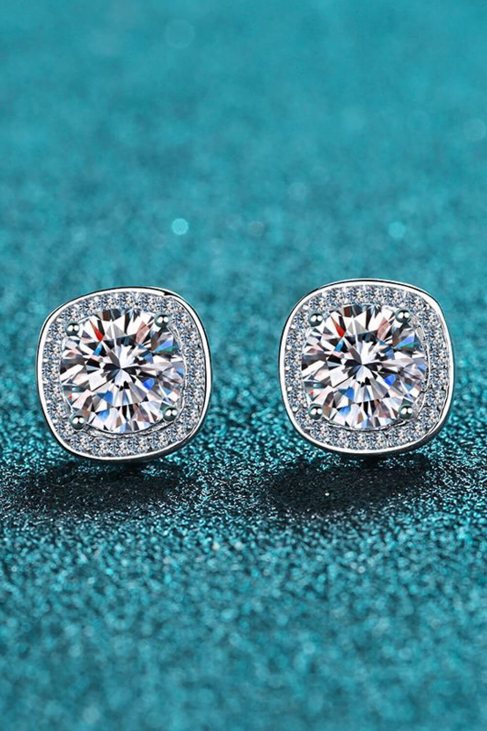 Let Me Love You 1 Carat Moissanite Stud Earrings close up